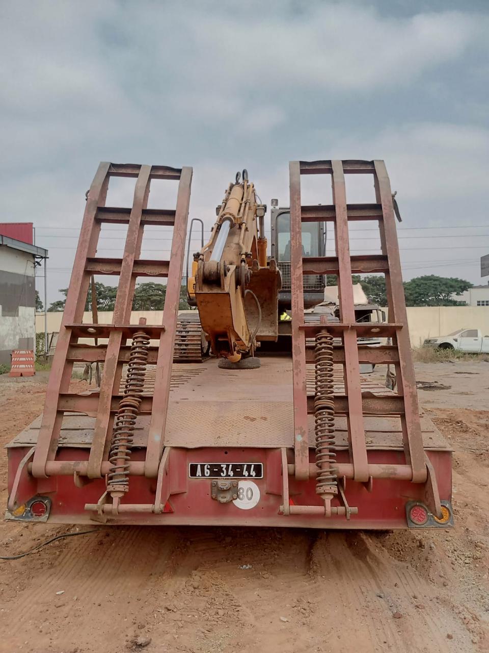 Equipamento pesado em obra